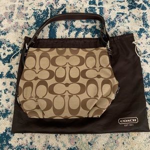 Coach signature purse, with dust bag